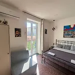 La Residenza Di Giovanni 10 Min To Airport And Center Easy Parking Mega Wifi Неаполь