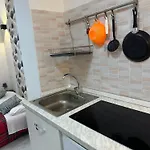 La Residenza Di Giovanni 10 Min To Airport And Center Easy Parking Mega Wifi *