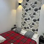 La Residenza Di Giovanni 10 Min To Airport And Center Easy Parking Mega Wifi * Неаполь