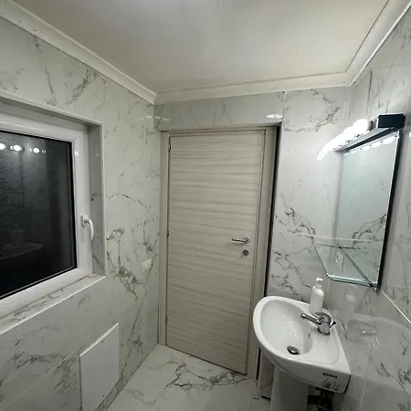 아파트 La Residenza Di Giovanni 10 Min To Airport And Center Easy Parking Mega Wifi 나폴리