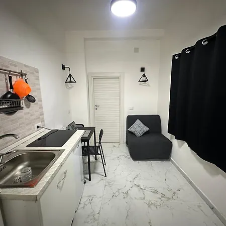 La Residenza Di Giovanni 10 Min To Airport And Center Easy Parking Mega Wifi 아파트