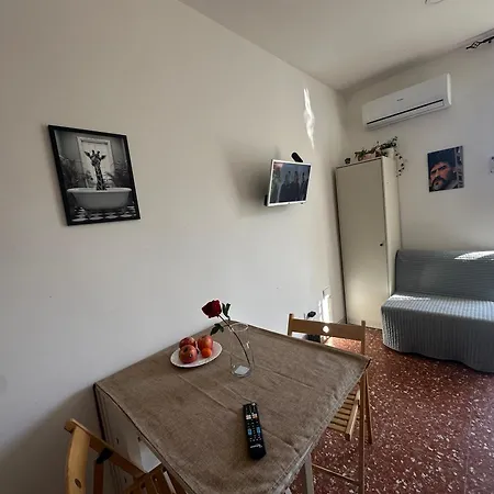La Residenza Di Giovanni 10 Min To Airport And Center Easy Parking Mega Wifi * Неаполь
