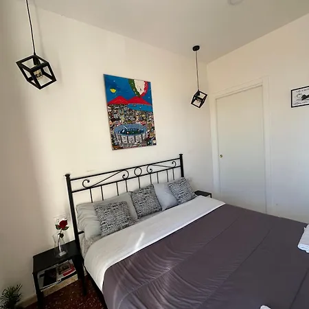아파트 La Residenza Di Giovanni 10 Min To Airport And Center Easy Parking Mega Wifi 나폴리