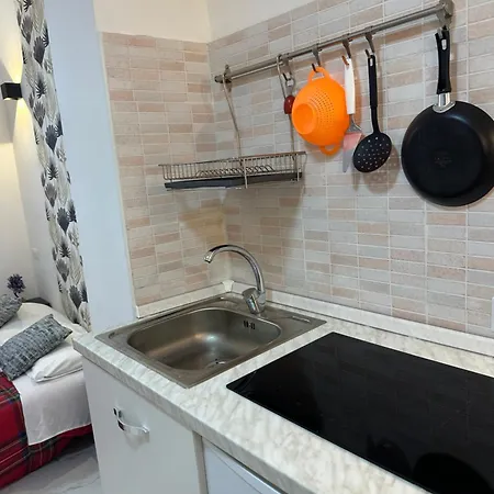 La Residenza Di Giovanni 10 Min To Airport And Center Easy Parking Mega Wifi *