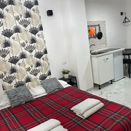 La Residenza Di Giovanni 10 Min To Airport And Center Easy Parking Mega Wifi 아파트 *
