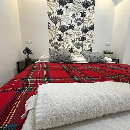 La Residenza Di Giovanni 10 Min To Airport And Center Easy Parking Mega Wifi *